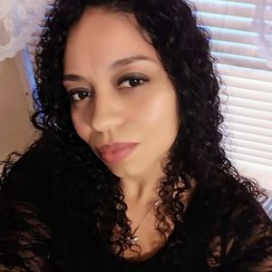 Meet your Posher, Lucy